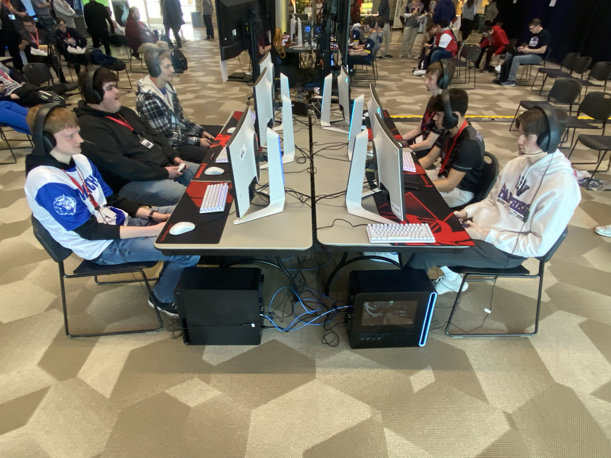 High school students compete at the South Dakota esports state tournament
