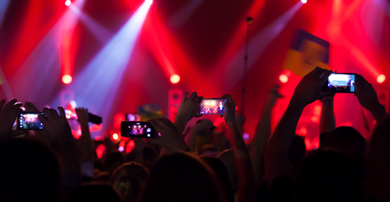 Small cells help crowds with cell phone coverage