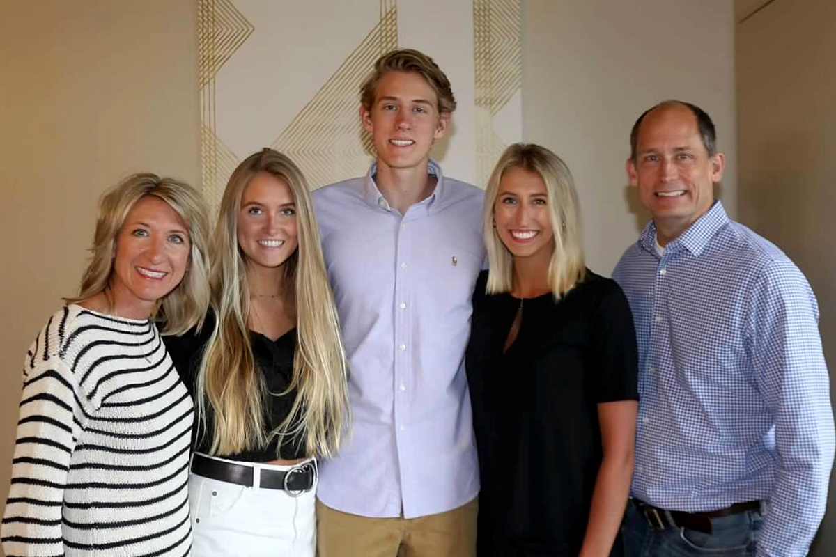 Dave Fehrs, his wife, son and two daughters