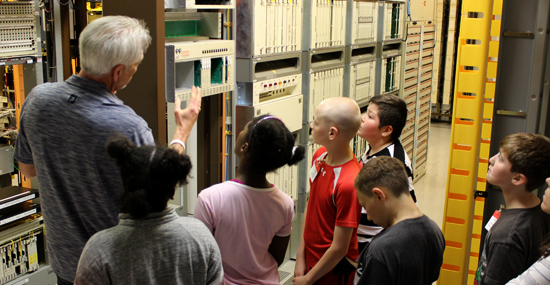 Mack gives Garfield students tour of server rooms