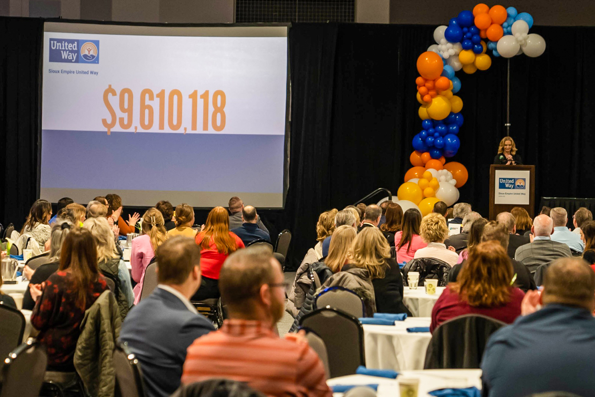 Sioux Empire United Way reveals pledge total at breakfast event